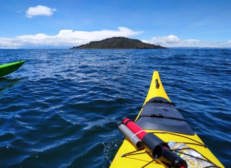 Llachon to Amantani Kayak + Uros paddle