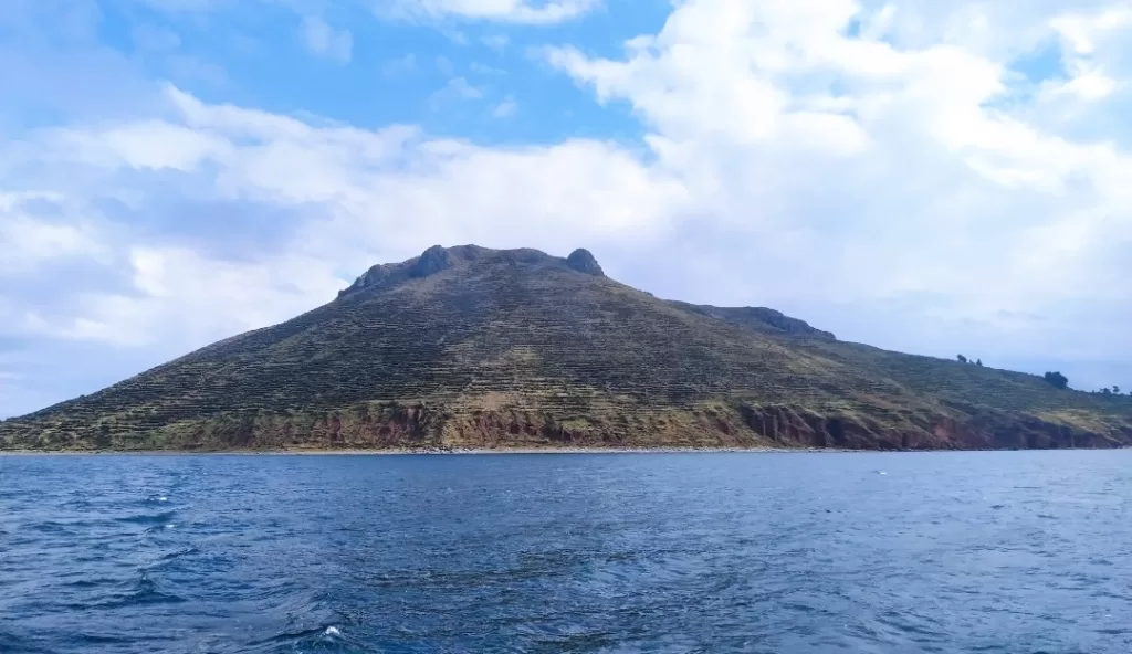 Amantani Island takes the form of a frog