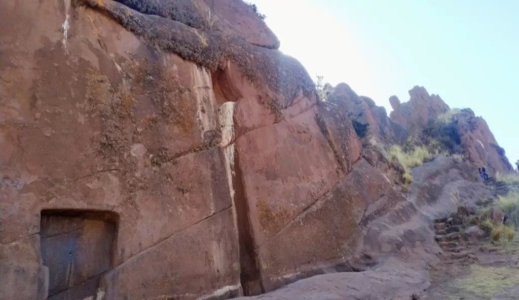 Panoramic viw of the Doorway of Aramu Muru in the afternoon