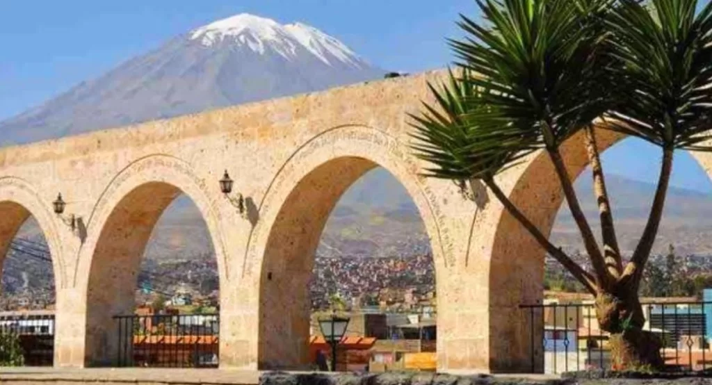 The Lookout of Yanahuara in Arequipa with Misti volcano view