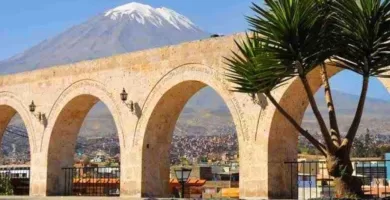 The Lookout of Yanahuara in Arequipa with Misti volcano view