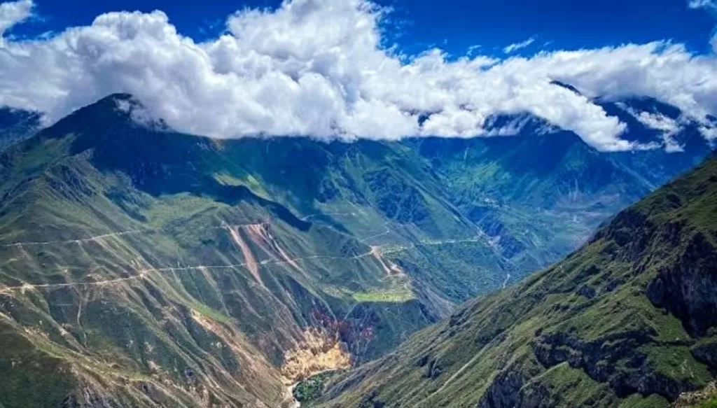 The perfect landscape for a stunning Colca Canyon Trek