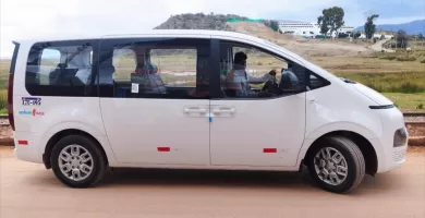 White 6-seater van property of Andean Ways