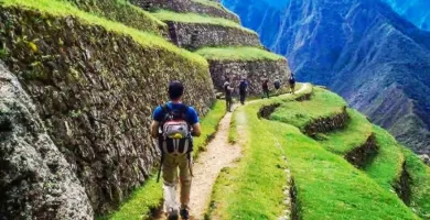 The Inca trail down to Machu Picchu