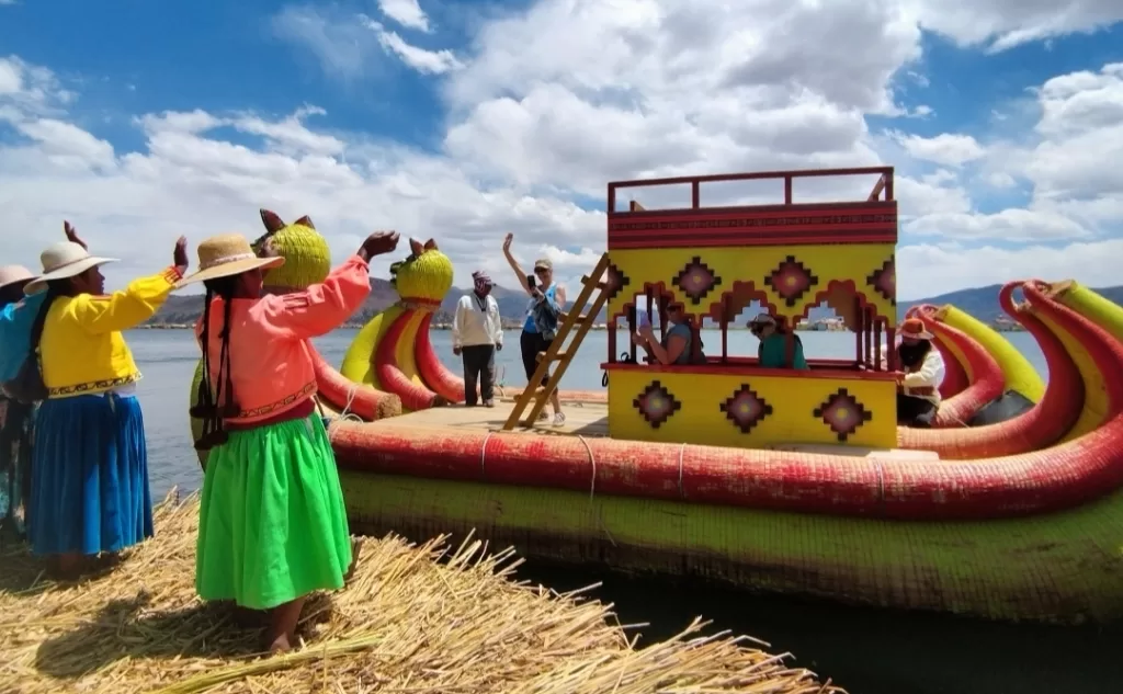 Short boat ride around Uros Islands