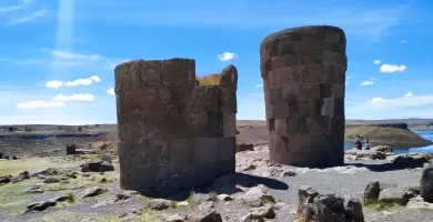 The funeral towers of Sillustani in front of Umayu lagoon