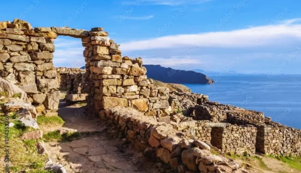 Chinkana ruins on Isla del Sol Bolivia