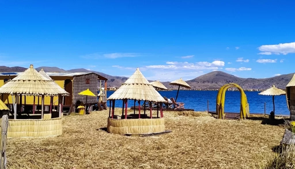 One of the hundreds Uros floating reed Islands